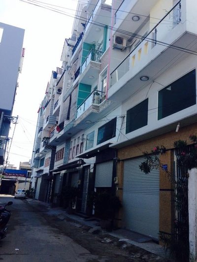 Nhà mới giá: 2.95 tỷ (4 x 15) Nguyễn Phúc Chu vào một trục 30m