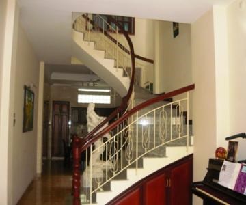 Cần tiền bán gấp nhà MT đường Cù Lao, P7, PN, DT: 64 m2, giá 7,5 tỷ