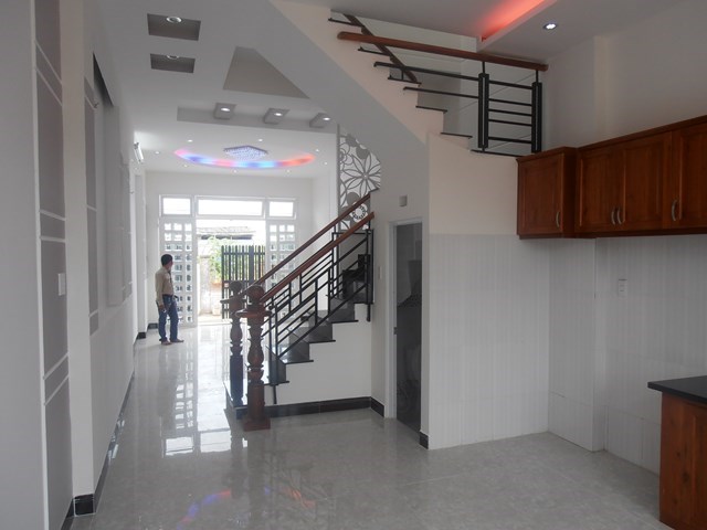 Bán nhà HXH đường Lê Văn Sỹ P14, Q3, DT: 5x20m. Giá: 8,2 tỷ