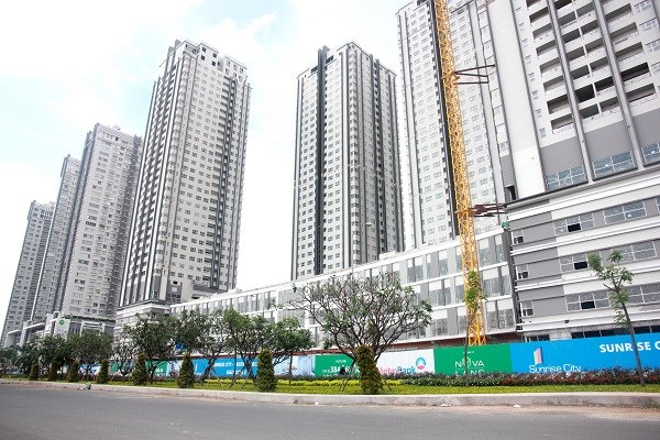 Cần tiền bán gấp Sunrise city 2 phòng ngủ 76m2 giá rẻ 2.95 tỷ - bao hết