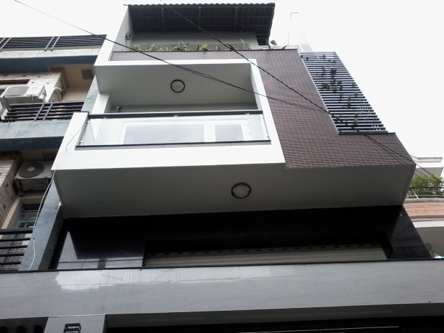 Bán nhà villa xây 2015 mới 100%, 6.5X16m 5 tầng, hẻm 10m CMT8, Quận 3