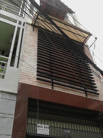 Bán nhà: Cần tiền bán gấp Nhà Phố, HXH Đ.CMT8, P11,Q3