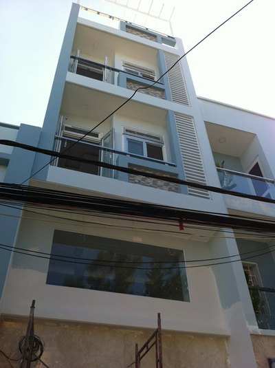 Bán nhà quận 7, HXH 6m, thiết kế cao cấp, xe hơi đậu trong nhà