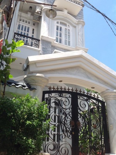 Bán GẤP nhà HXH Trần Khắc Chân , 1 Trệt ,2 Lầu Giá 3,2 tỷ