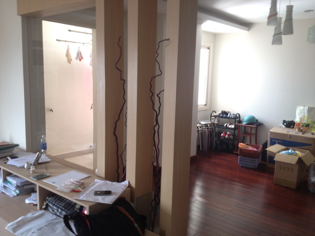 Cần tiền, nên bán căn hộ Ruby Land 56m2, 1 phòng ngủ, bán giá 900 triệu