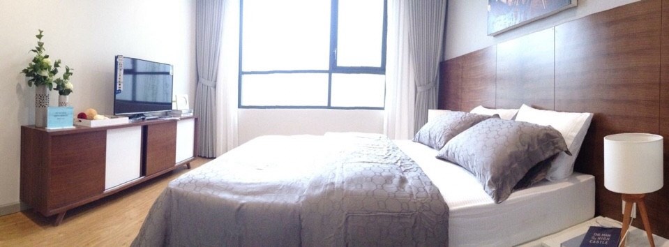 Bán nhà chung cư The GoldView - Bến Vân Đồn Q. 4 - 90 m2 - giá 3.1 tỷ