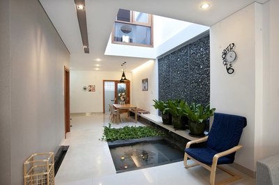 Bán Nhà Mặt Phố Đường Cao Thắng Phường 12 Quận 10.