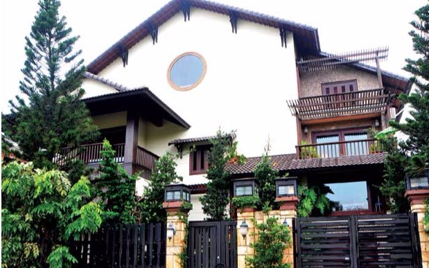 Bán nhà mặt tiền đường Phan Xích Long Phường 2,Quận Phú Nhuận