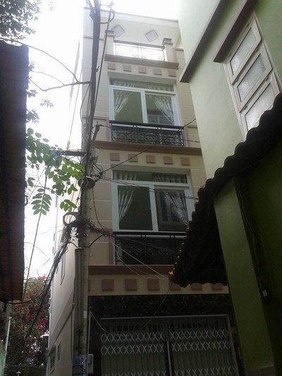Bán nhà 2 lầu Cô Giang, P.2, Q. Phú Nhuận, Dt 3.5x7.5m, hướng Đông Nam