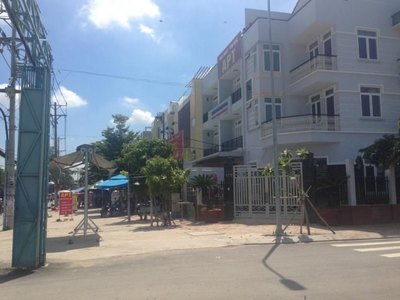 Bán nhà mặt tiền Tăng Nhơn Phú Quận 9 sát bên CĐ Công Thương TPHCM