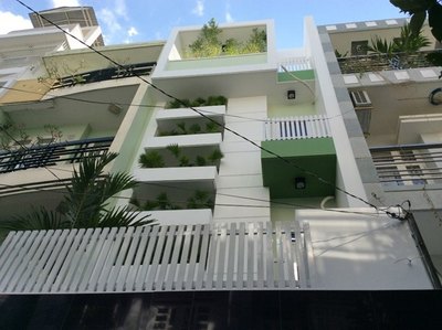 Cần bán gấp nhà HXH đường Trần Quang Khải,F Tân Định, Q1 giá: 10.2 tỷ