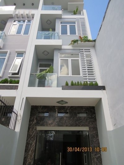 Nhà 1 trệt 3 lầu hẻm đường 5m Phan Huy Ích, phường 6, Quận Gò Vấp, TP HCM.
