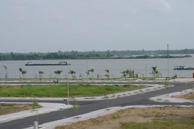 Cần tiền bán gấp lô góc 2 mặt tiền đường Lớn Tỉnh Lộ 10, bao xây dựng, SHR