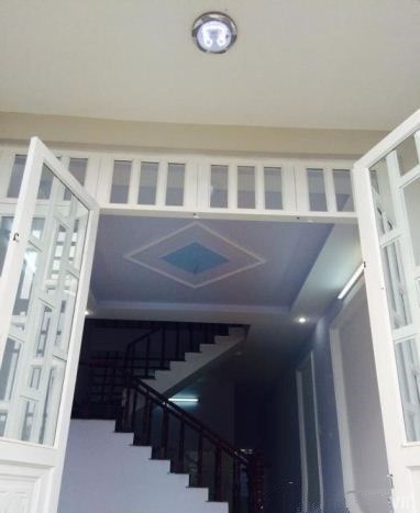 Bán gấp nhà hẻm 3m Lê Hồng Phong. DT: 3,3m x 10,5m. 1 lầu. Giá 1.85 tỷ