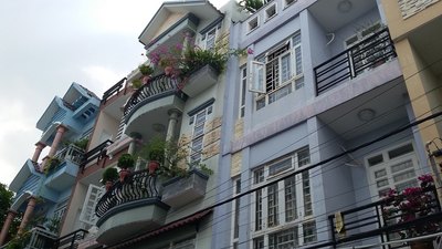 Bán nhà 1 trệt 3 lầu 4x12 m giá 1.65 tỷ, HXH đường TCH05, P.TCH, Q12