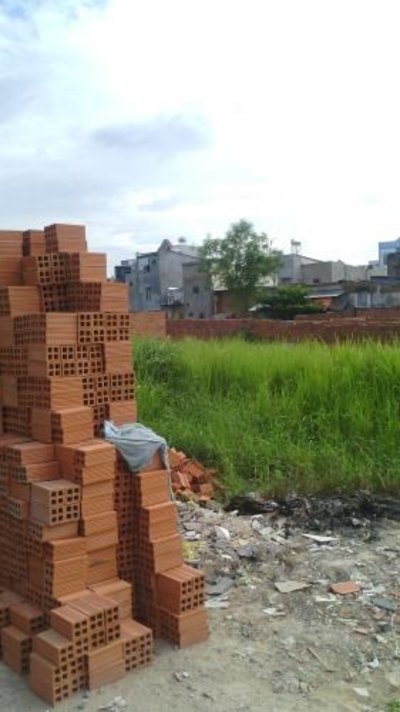 Bán Đất Ngay Ngã Tư Ga, Nằm Gần Phí Sau Ngân Hàng Saccombank 13 Triệu / M2