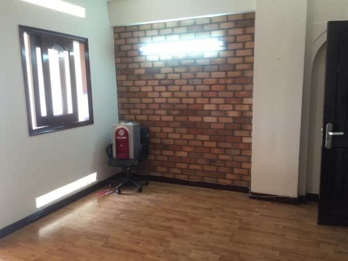 Cần tiền bán gấp căn hộ chung cư Miếu Nổi 18 tầng, 52 m2, 2pngủ