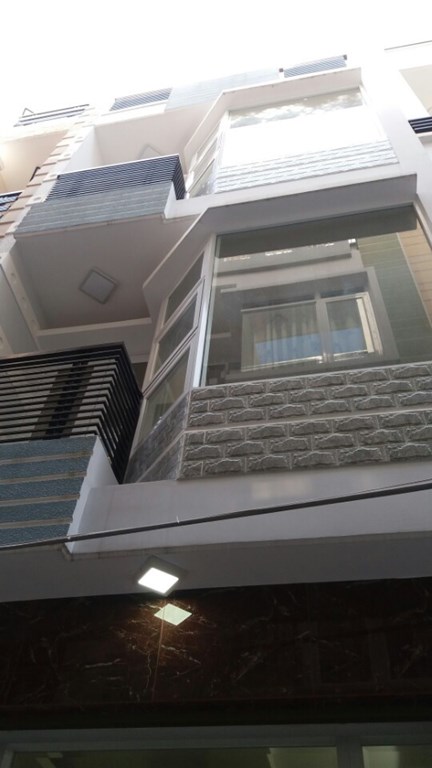 Bán gấp nhà đẹp Nguyễn Trọng Tuyển, P.15, Phú Nhuận. DT: 3.6x10.3m