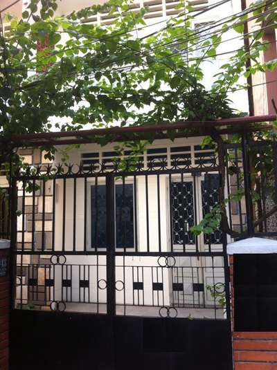 Bán gấp 2 mặt hxh CMT8, P.15, Q.10. Dt 4x16m