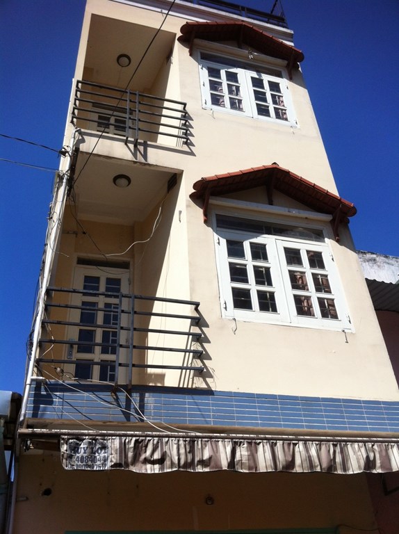 Bán HXH Yên Thế, P.2, TB. Dt 4x7m