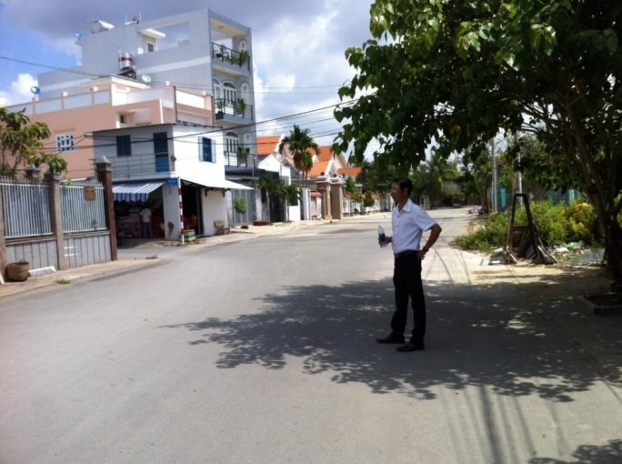 Bán đất 1222m2 MT đường long thới nhơn đức xã long thới nhà bè 4,5tr/m2