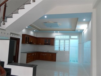 Bán nhà đường 6m Nguyễn Trọng Tuyển, dt 4.5x14m, giá 5.4 tỷ (TL)