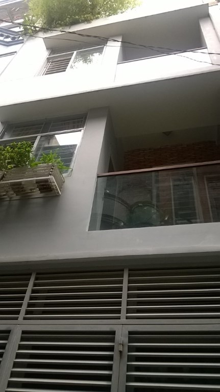 Bán nhà MT đường Ba Vì – P15 – Q10