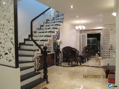 Bán Nhà hẻm 6m Lê Thị Riêng, P.Bến Thành, Q1