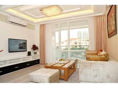 Bán gấp nhà hẻm xe hơi 5m, p tân thới hiệp, q12, dt 4x14, giá 1.35 tỷ.