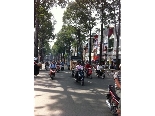 Bán nhà MT Trần Quang Khải. DT: 3.9 x 19m.