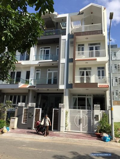 Bán nhà 3,7x18m, giá 6,4 tỷ, HXH Nguyễn Văn Thủ, Q1