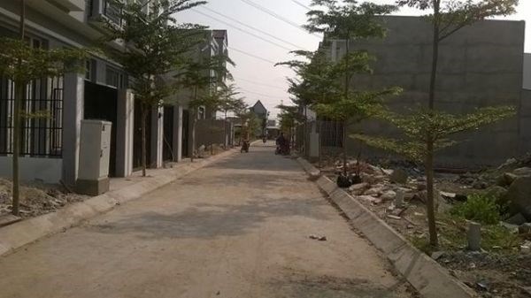 Bán gấp lô đất thổ cư hẽm xe hơi, Lê Văn Lương, Nhơn Đức, Nhà Bè, 5tr/m2