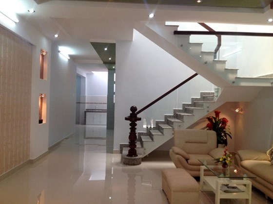 Cần tiền làm ăn ngay nên bán gấp nhà phố mới xây tiện kinh doanh Giá 4.9 tỷ