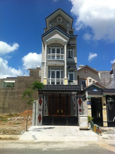 Bán nhà CMT8, Q.10, khu an ninh, nhà đẹp, 2 MT hẻm