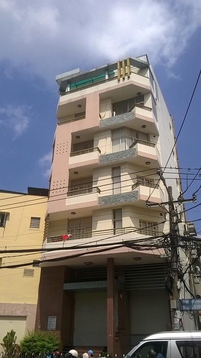 Bán nhà HXH(5m) 3 tháng 2 , P11, Q10. DT 5,25x15,65m, nở hậu 5,35m.