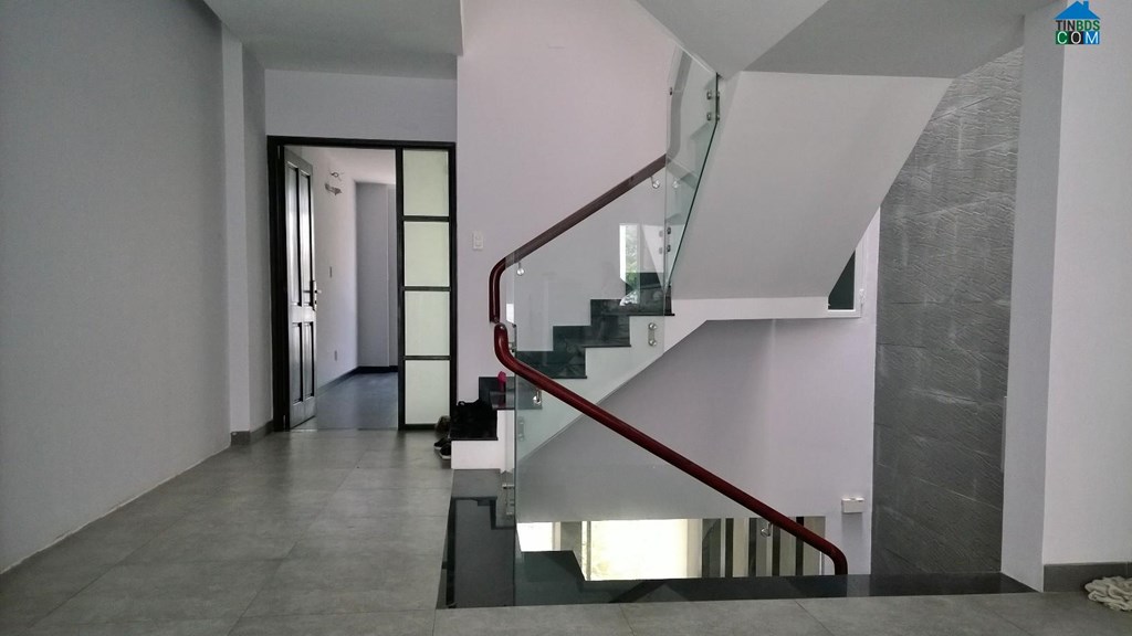 Bán nhà MT Nguyễn Trãi, quận 1, dt 3.8x20m, giá 33 tỷ