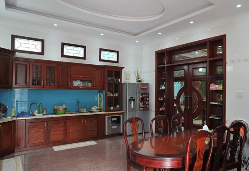 Bán nhà mặt tiền đường Đất Thánh, P. 6, Quận 10