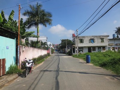 Bán đất mặt tiền gần Lã Xuân Oai, quận 9. 200m2