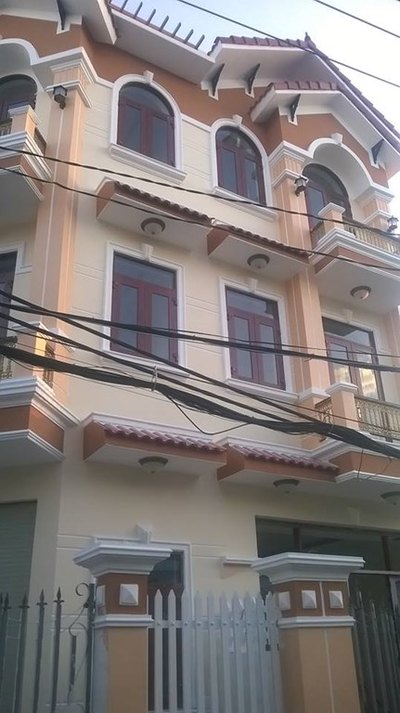 Nhà phố 2MT đường Huỳnh Tấn Phát, tặng full nội thất, giá 2 tỷ 450 triệu