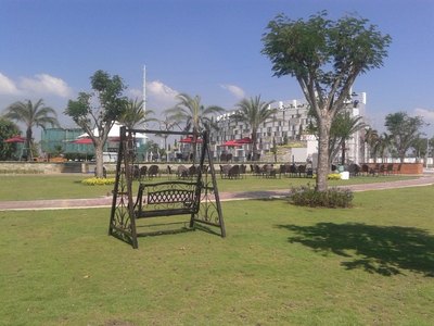 nhà phố mặt tiền khu an ninh resort gần trung tâm hành chính quận 2