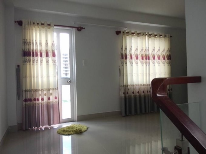 Nhà mới, 5x16m, 3 Lầu, 3,95 tỷ,KDC Vạn Phát Hưng, cách Phú Mỹ Hưng 500m