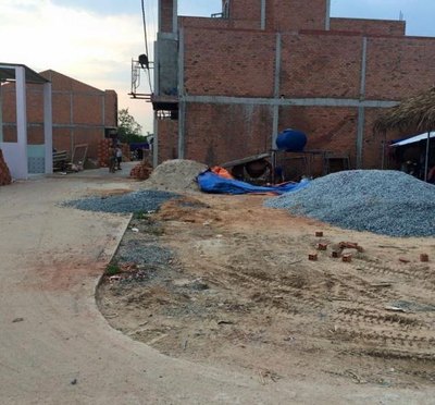Đất cần bán gấp vị trí 2 mặt tiền, sổ hồng riêng, xây dựng ngay
