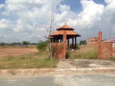 Bán đất Tỉnh lộ 10,Bình Chánh ngay cầu Đôi,SHR,bao GPXD,tặng VLXD