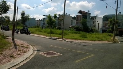 Bán đất chính chủ .hẻm xe hơi .pháp lý hợp lệ.tại huỳnh tấn phát