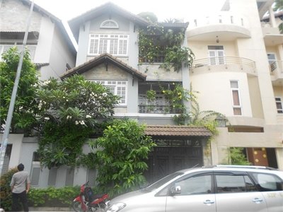 Bán nhà Quận 3, Hẻm xe hơi 7m Điện Biên Phủ. DT 4.2x15m. trệt, lầu, ST
