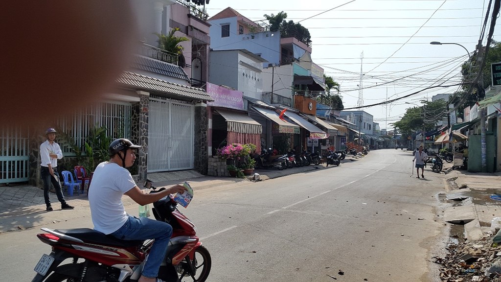 Góc 2 Mặt tiền ngay chợ Long Trường quận 9, tiện kinh doanh mua bán
