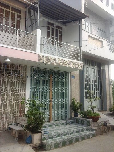 Bán nhà đường Phạm Hữu Lầu giá 1,1 tỷ sổ hồng