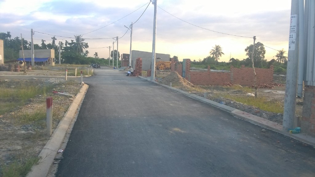 Cần bán gấp lô đất 51m2, 540t. Sổ hồng riêng. Bao Sang Tên.