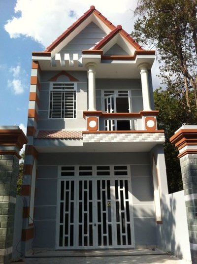 Tôi cần sang gấp nhà 3 tầng 85m2, 850tr gần Khu Chế Xuất Tân Thuận.