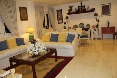 Bán nhà M.tiền nội bộ BÀU CÁT ,dt 4x 18 ,trệt 2 lầu,6,2 tỷ, vị trí đẹp